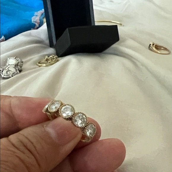 Judy Ripka - Picture 3 of 5